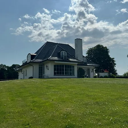 Manor House Overlooking Fields And Garden * Ringe